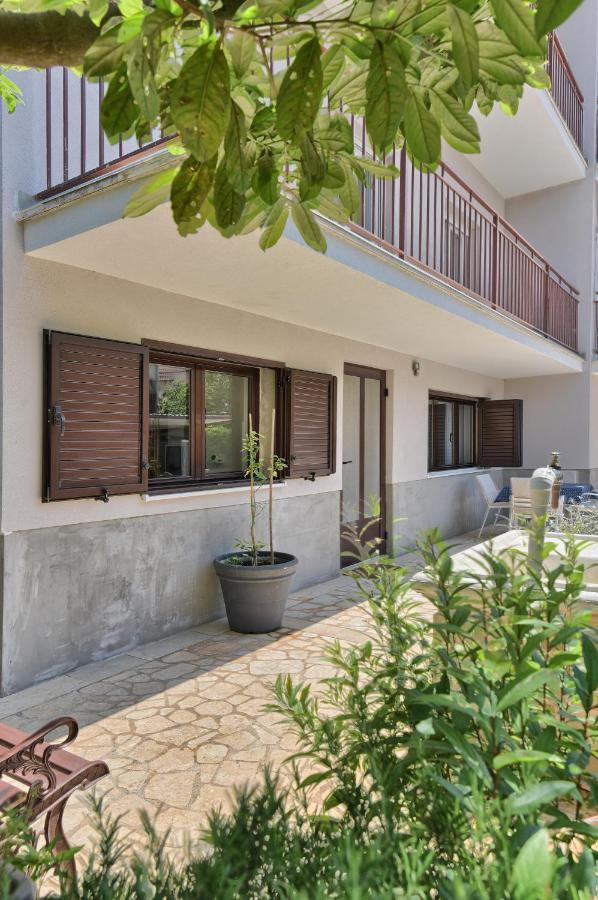 Brezac Olive Garden Apartment Fazana Exterior photo